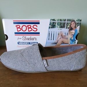 Bobs Plush Pine Cone size 8.5